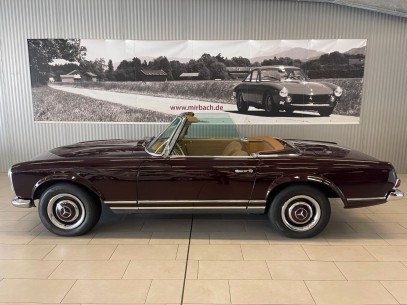 Mercedes-Benz 230 SL Pagode