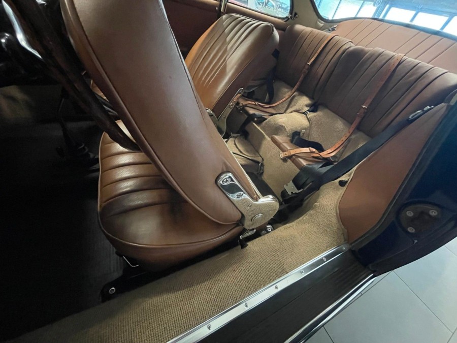356-sc-coupe-deutsche-ea-matching-numbers_13.jpg